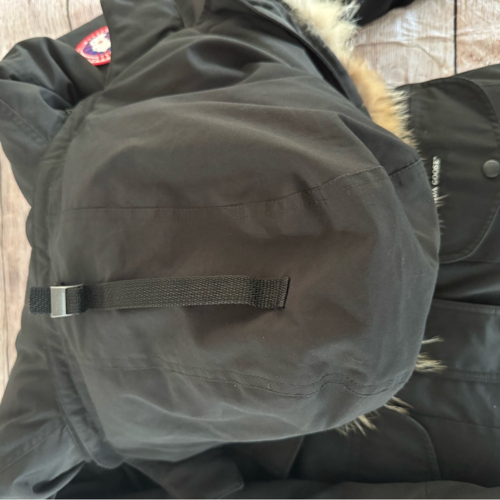 Canada Goose Black Ski Jacket with Fur-Trimmed Hood - Picture 15 of 16